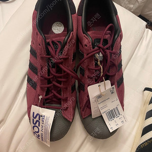 아디다스 슈퍼스타 쉐도우 레드 코어 블랙 270-275 사이즈