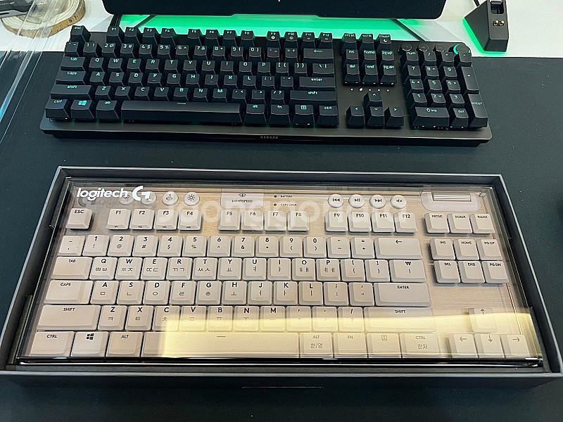 g913 TKL 화이트 택타일갈축 판매합니다 (로지텍코...--3