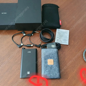 fiio q3 일반버전(mqa x)+ 미테르 케이스, 3.5 to 3.5 커스텀 케이블 판매합니다.