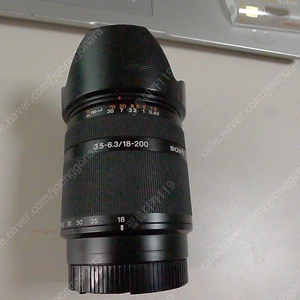 소니 DSLR LENS DT18-200mm,f3.5 - 정품후드 팝니다