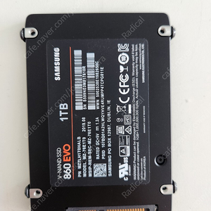 SSD 삼성 860 EVO 1TB 팝니다.