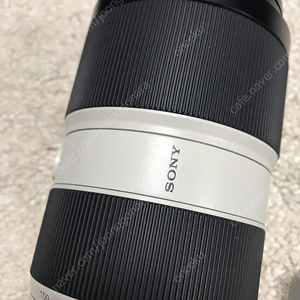 소니 70-200gm 금령 1 팝니다.