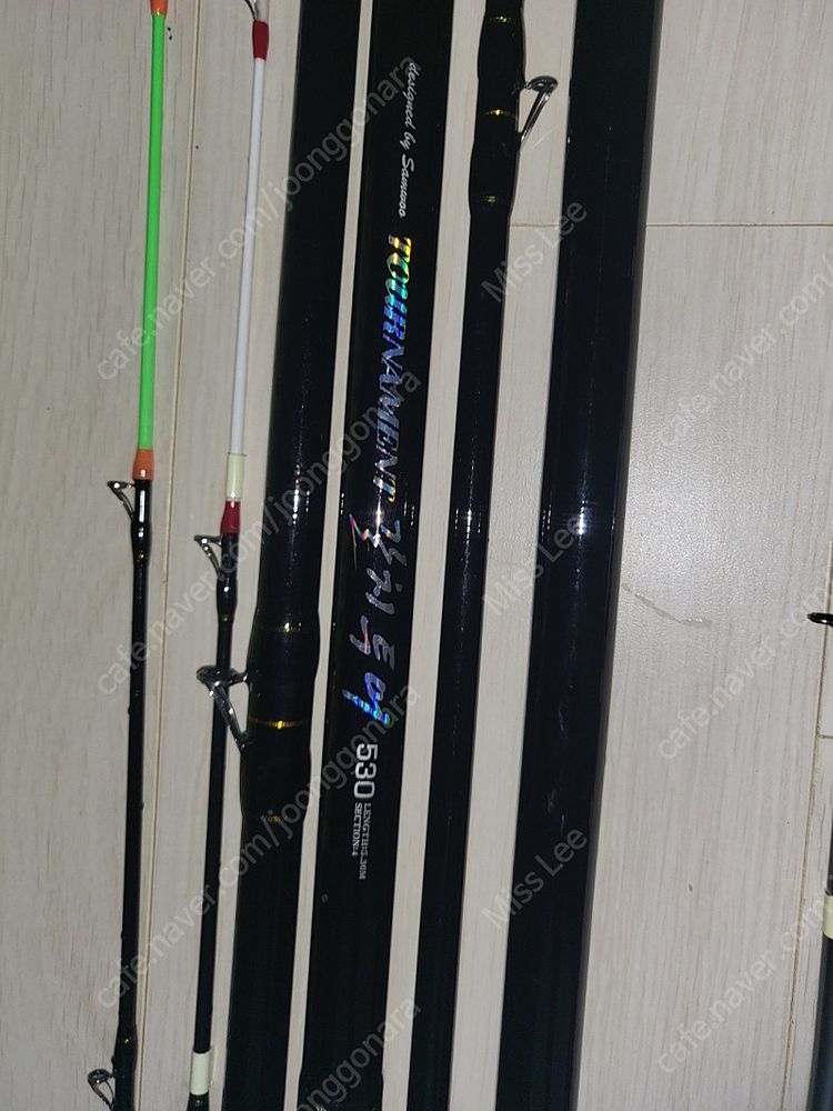 삼우빅캐치 530 갈치투어 (250-450)팝니다.--6