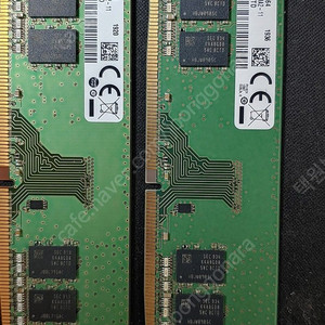 삼성 ddr4 pc4-2666 8기가 2개.