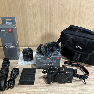 캐논 카메라 EOS M6 Mark II + (정품)삼각대 + (정품)마이크 일괄팝니다.