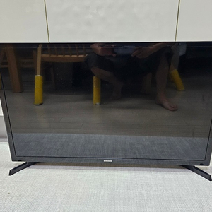 삼성 32인치 TV UN32J4100AFXKR