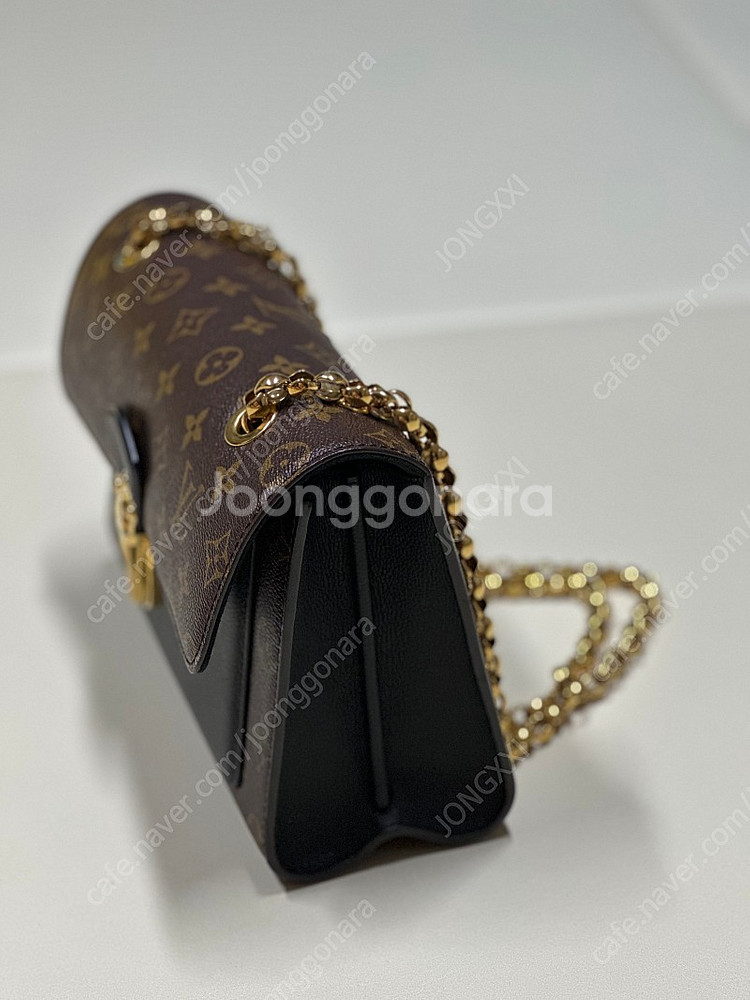 루이비통 빅투아 체인숄더백--1