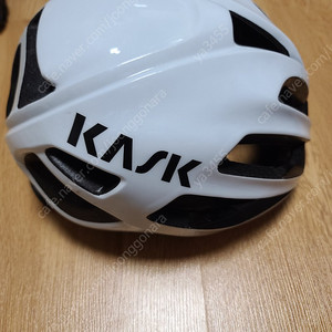 19년형 카스크 프로톤 화이트 헬멧 M사이즈 판매