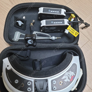 fatshark 도미네이터 v3 + Laforge FPV 모듈, 여분 배터리 + TBS 안테나 팔아요