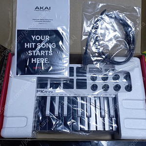 AKAI MPK MINI 화이트