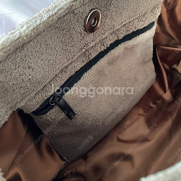 샤넬 정품 빈티지 크로스 털가방--4