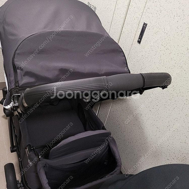 폼포라 디럭스 웨건 판매합니다.--2