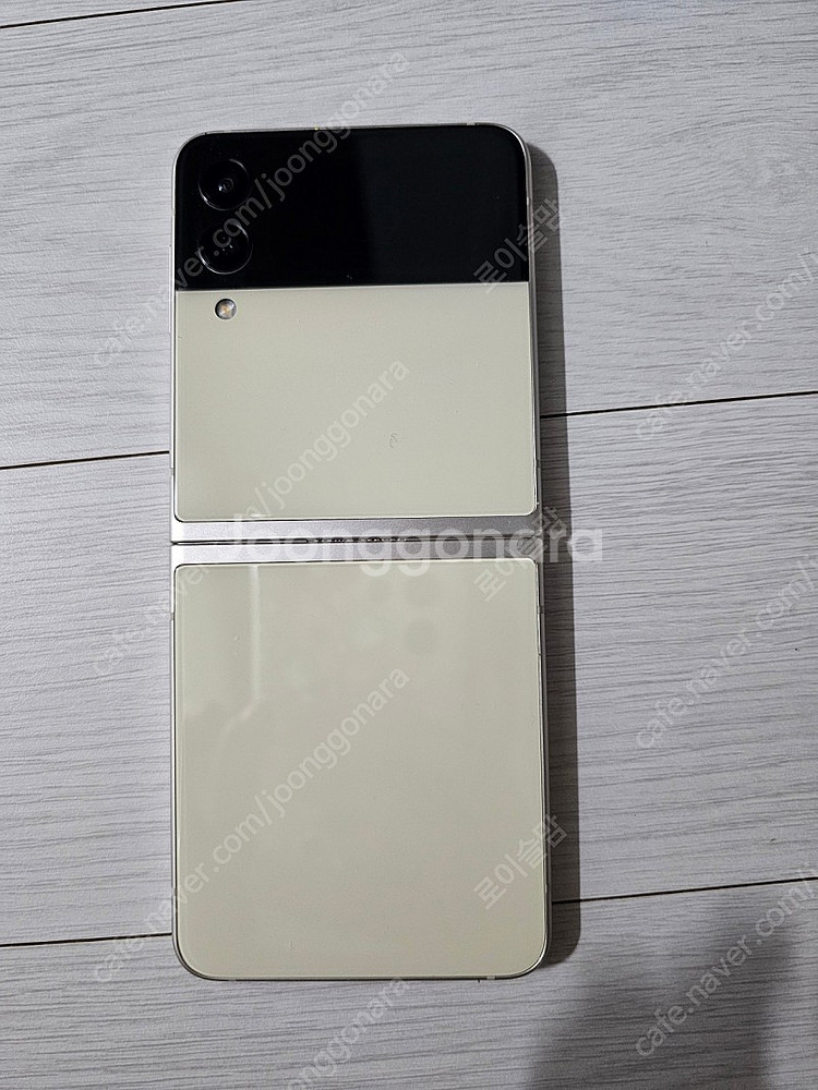 갤럭시z플립3 크림색--0