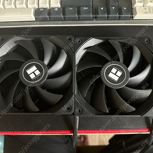 써멀라이트 TL-C12-B 서린 120mm 쿨링팬 2개 일괄로 팝니다