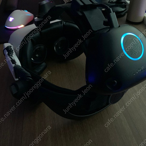 퀘스트2 256 + VIVE 오디오 스트랩 + 보배 및 기타 악세사리 합쳐서 팝니다