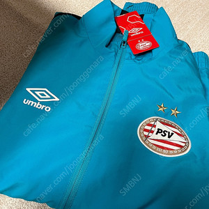 PSV 아인트호벤 엄브로 우븐집업 S 새상품