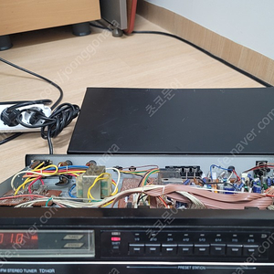 인켈튜너 TD-2000B 과 140R 두대