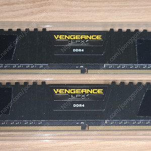 CORSAIR VENGEANCE LPX DDR4 3200 CL16 16GB(8GB×2)