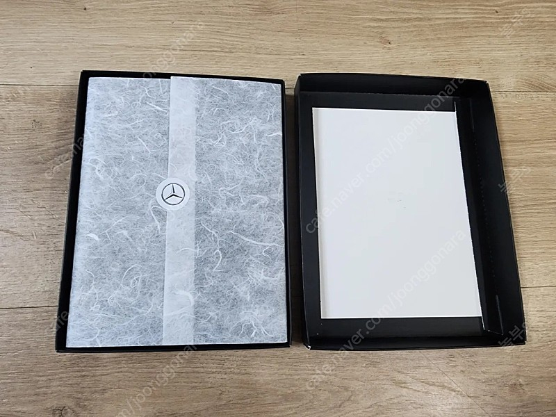 벤츠 자석 휴대폰거치대1개 논슬립패드1개 다이어리1개 총3개 일괄 미사용 새상품 판매합니다(2만원) 이미지