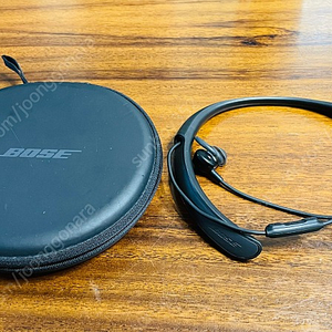 보스(bose) qc30 노이즈캔슬링 무선 이어폰 팝니다.