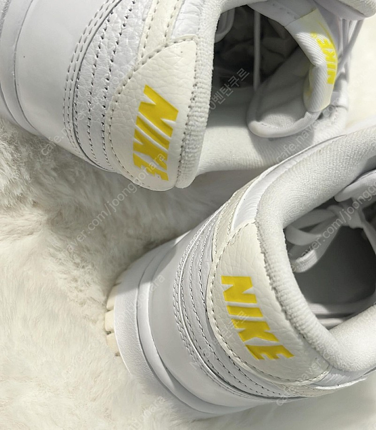 [240]나이키 덩크 로우 발렌타인데이 화이트 옐로우 이미지