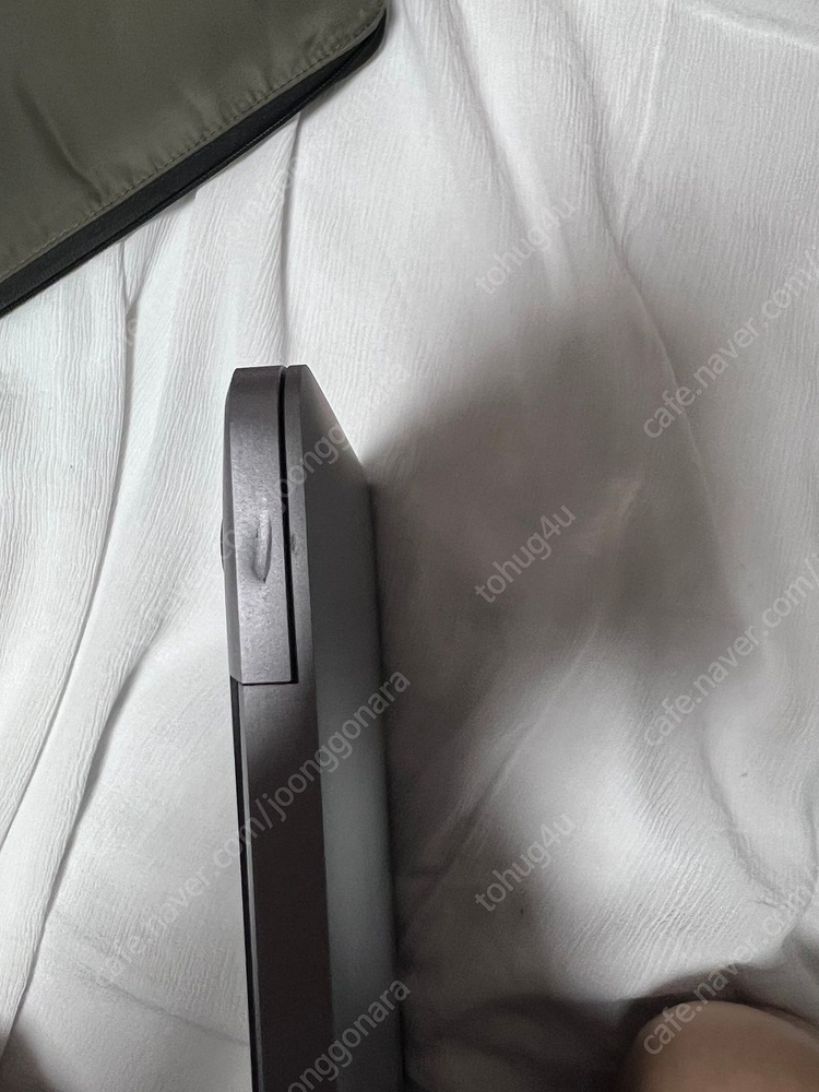 2019 맥북 터치바 16인치--1