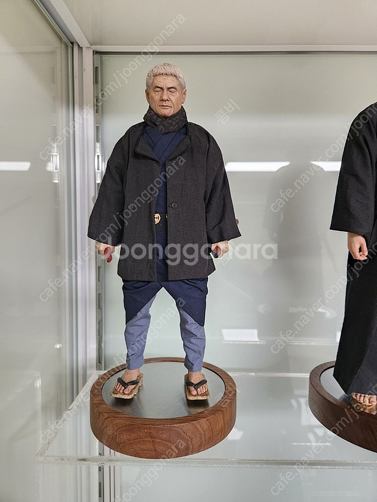 힘들게 수집한 여러" 작가님 작품" 일괄로 함 올려봅니...--2