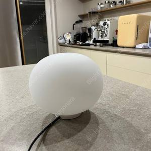 flos glo ball basic zero 베이직제로 테이블램프 판매합니다.