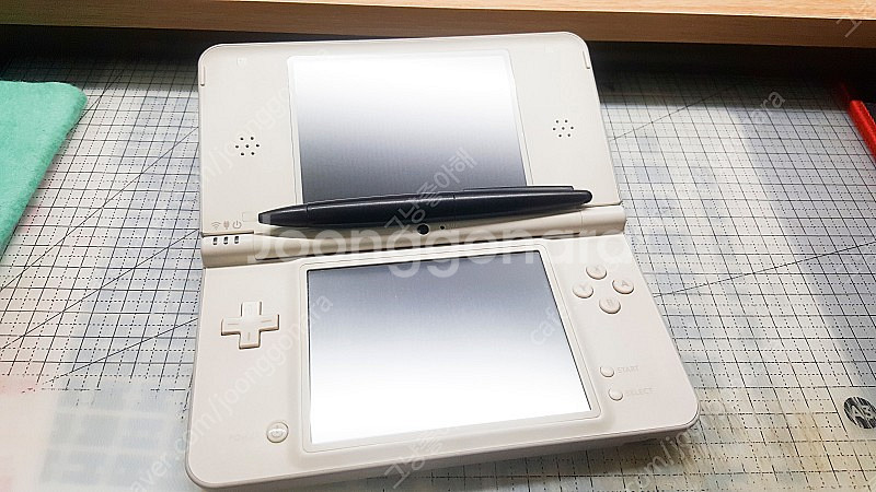 닌텐도 DSI LL 화이트 + 커펌 + 터치펜 + 충전...--8