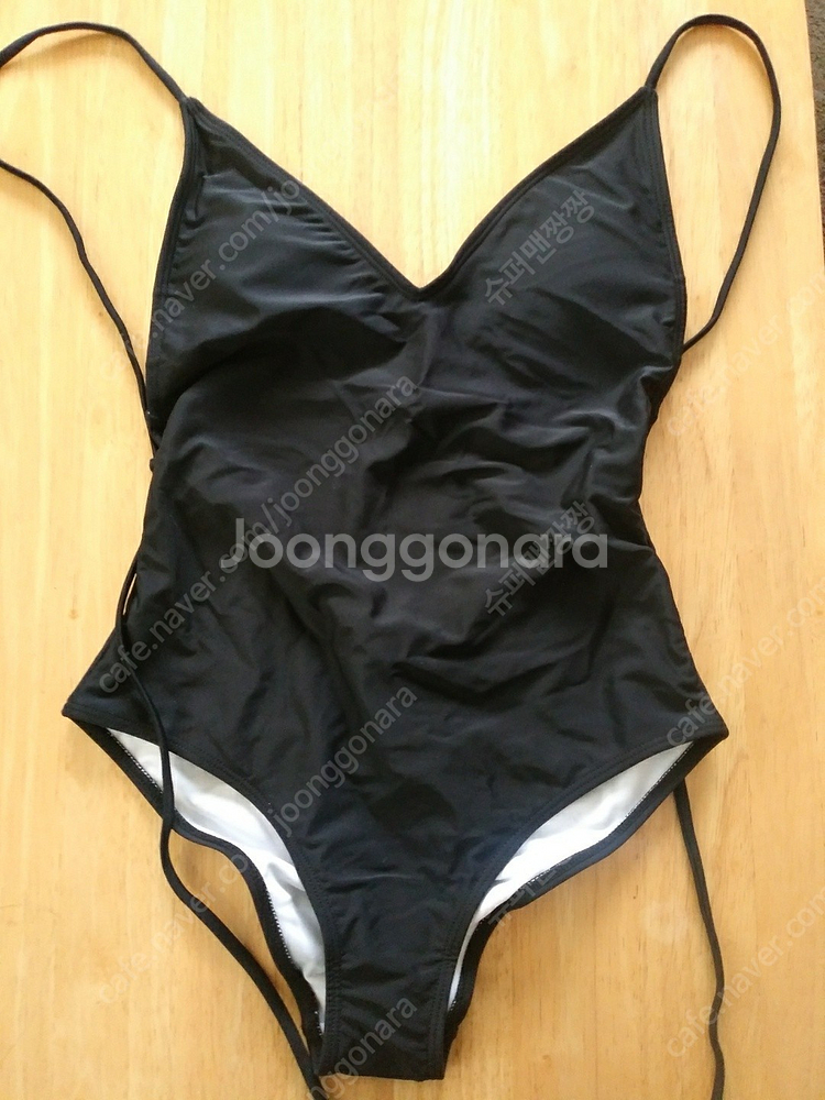 섹시한 블랙 호캉스 수영복[새상품]--3