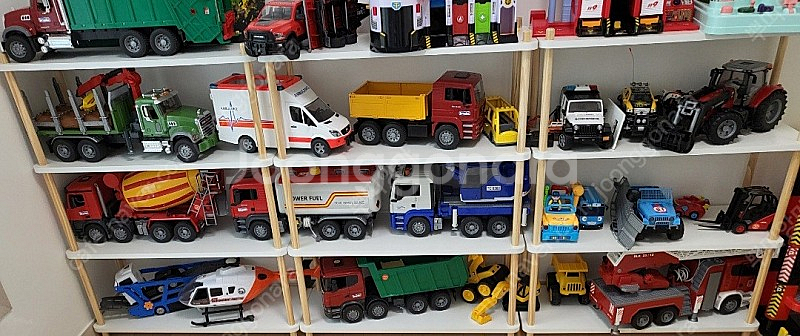 브루더 장난감--0