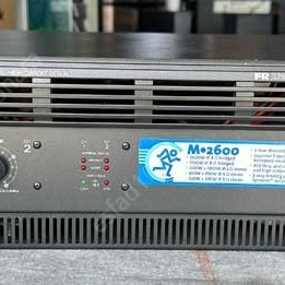 Mackie 파워앰프 M2600 (850W x 2) 팝니다.