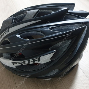 MUTE PRO-F1 자전거 고급 헬맷 판매합니다.