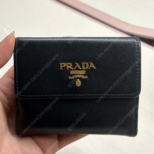 [정품/택포] 급전 프라다 사피아노 반지갑 1MH350 카드지갑 판매