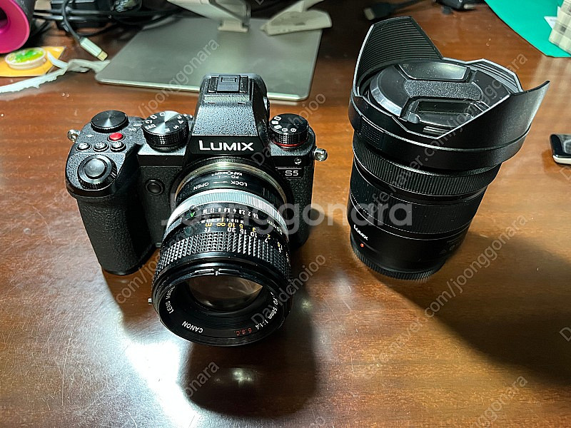 Lumix S5 + 20-60렌즈 + 캐논 fd 50mm + small rig 케이지--0