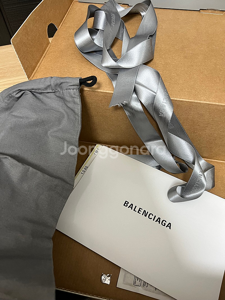 발렌시아가 스피드러너 35c (가격내림)--1