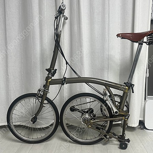 브롬톤 brompton 로우라커 M6R