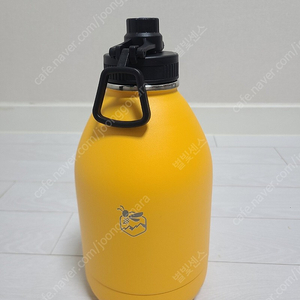 (해외구매) Boulder Bee 1.9L 대용량 여행 캠핑용 스포츠 물병 보온보냉 스테인리스