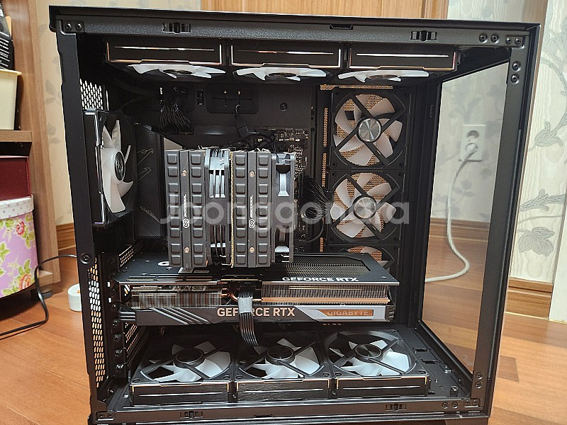 Ryzen7800x3D 4070ti 고사양 게임 컴퓨터--1