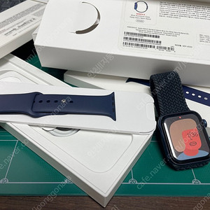 애플워치 6 44mm 셀룰러 블루 팝니다.