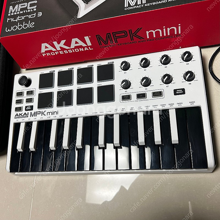 Akai mpk mini mk2 아카이 미니건반 팝니다...--1