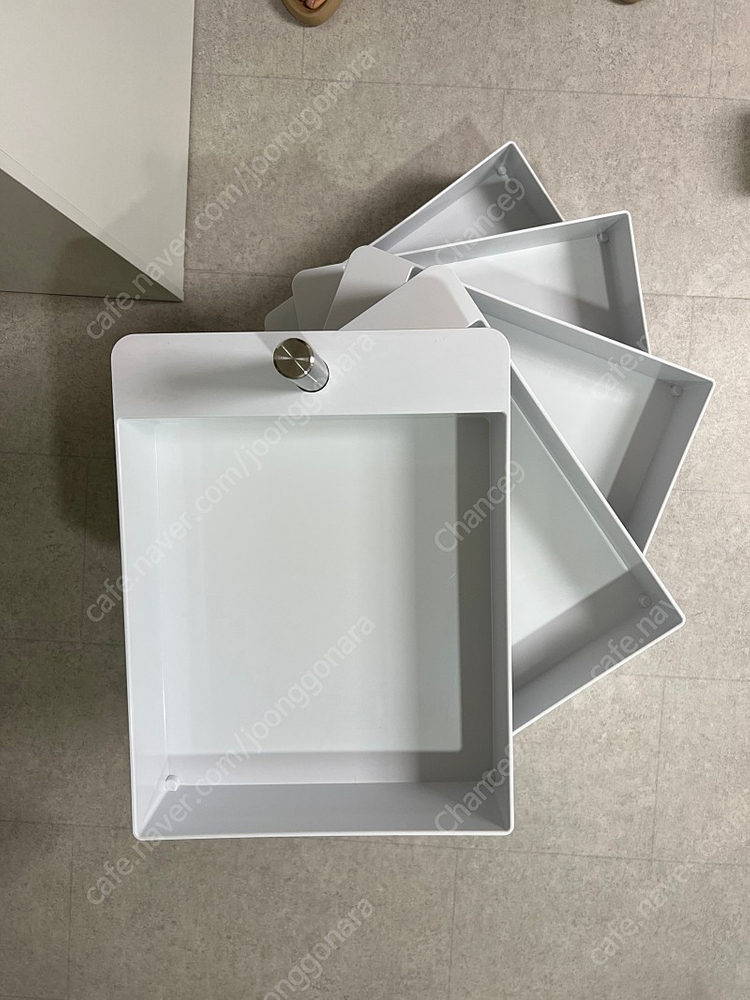 오늘의 집 모나 마지스 컨테이너360 트롤리 흰색 팝니다.--4