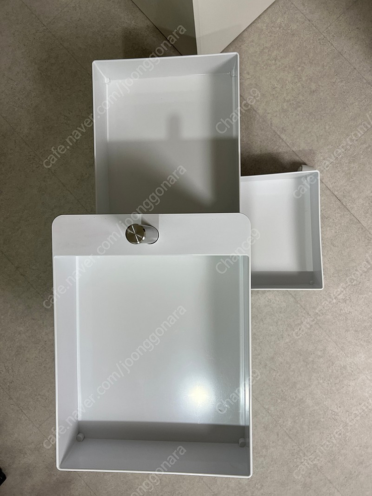 오늘의 집 모나 마지스 컨테이너360 트롤리 흰색 팝니다.--7