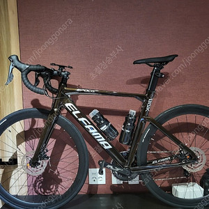 로드자전거 엘파마 에포카 E2000D 자전거 판매합니다.