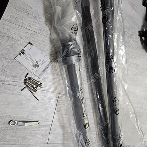 레오포토 LY-224C 삼각대(헤드포함),FX-Z36 자이언트카본 삼각대(헤드포함) 팝니다