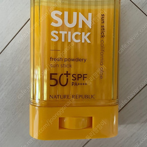 네이처리퍼블릭 알로에 보송 선스틱 24g(SPF50+) 새상품 팔아요