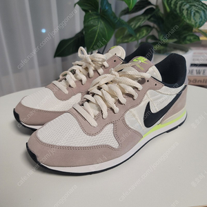 나이키(NIKE) INTERNATIONALIST 신발 629684-007 270mm