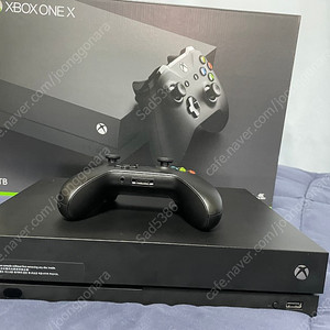 Xbox one x 1tb (게임시디포함)