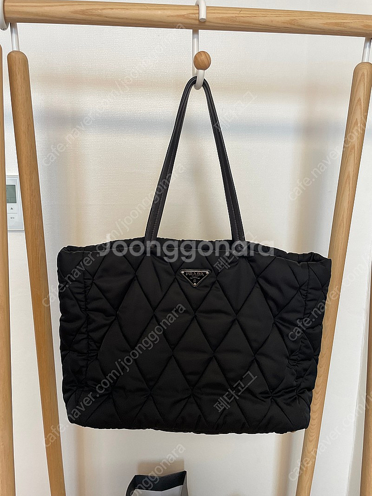 프라다 퀼팅 토트 숄더백--0