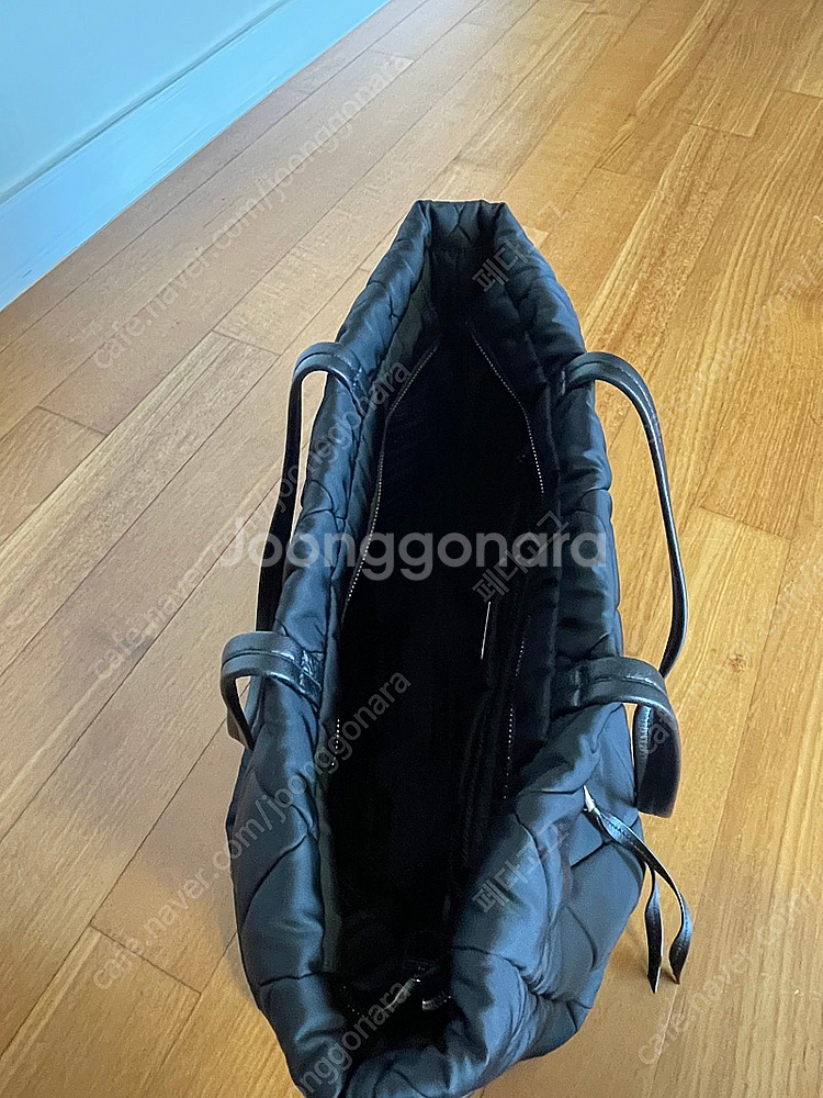 프라다 퀼팅 토트 숄더백--2